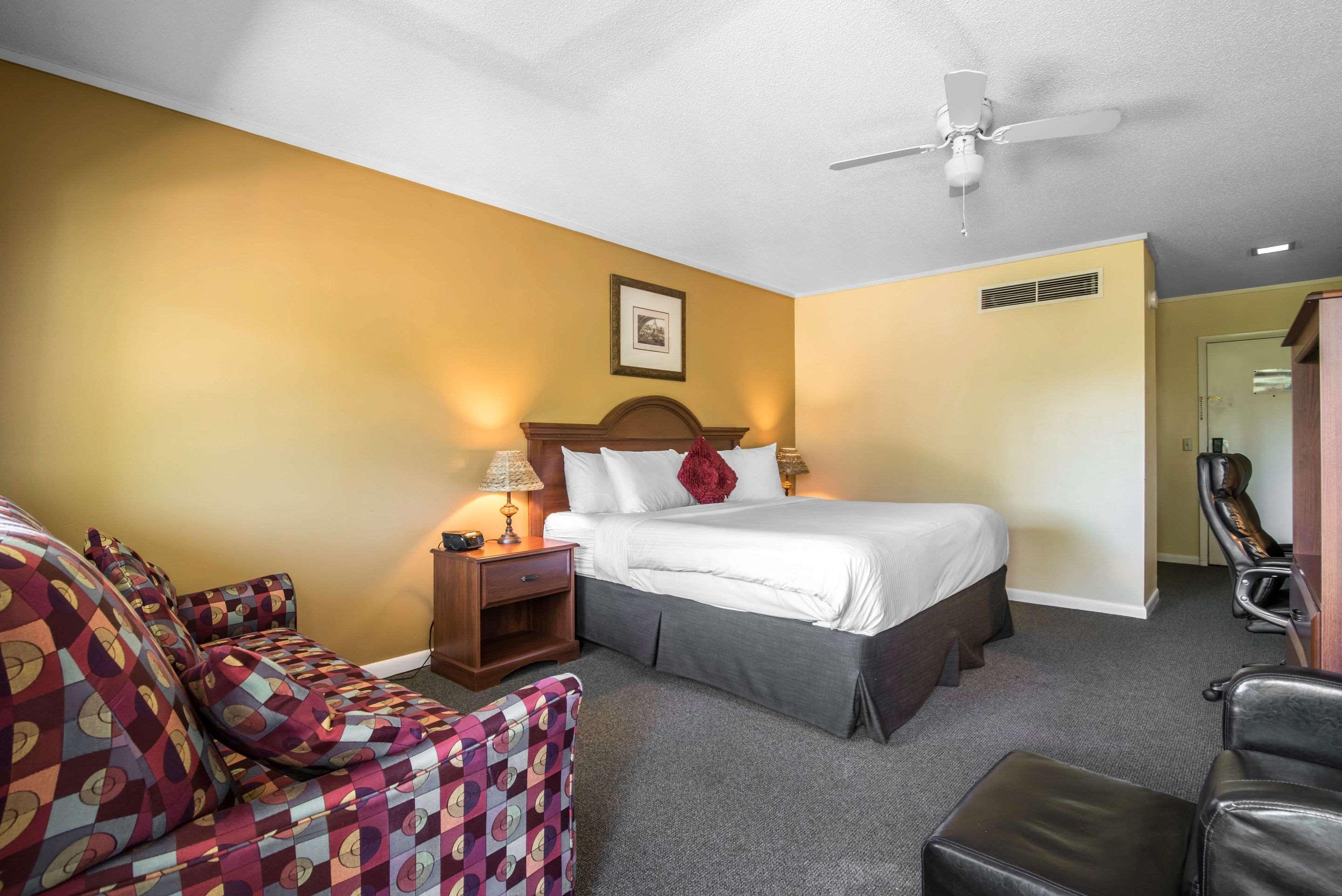 Econo Lodge Inn&Suites Tilton Esterno foto