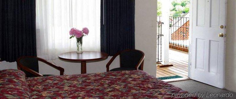 Econo Lodge Inn&Suites Tilton Esterno foto