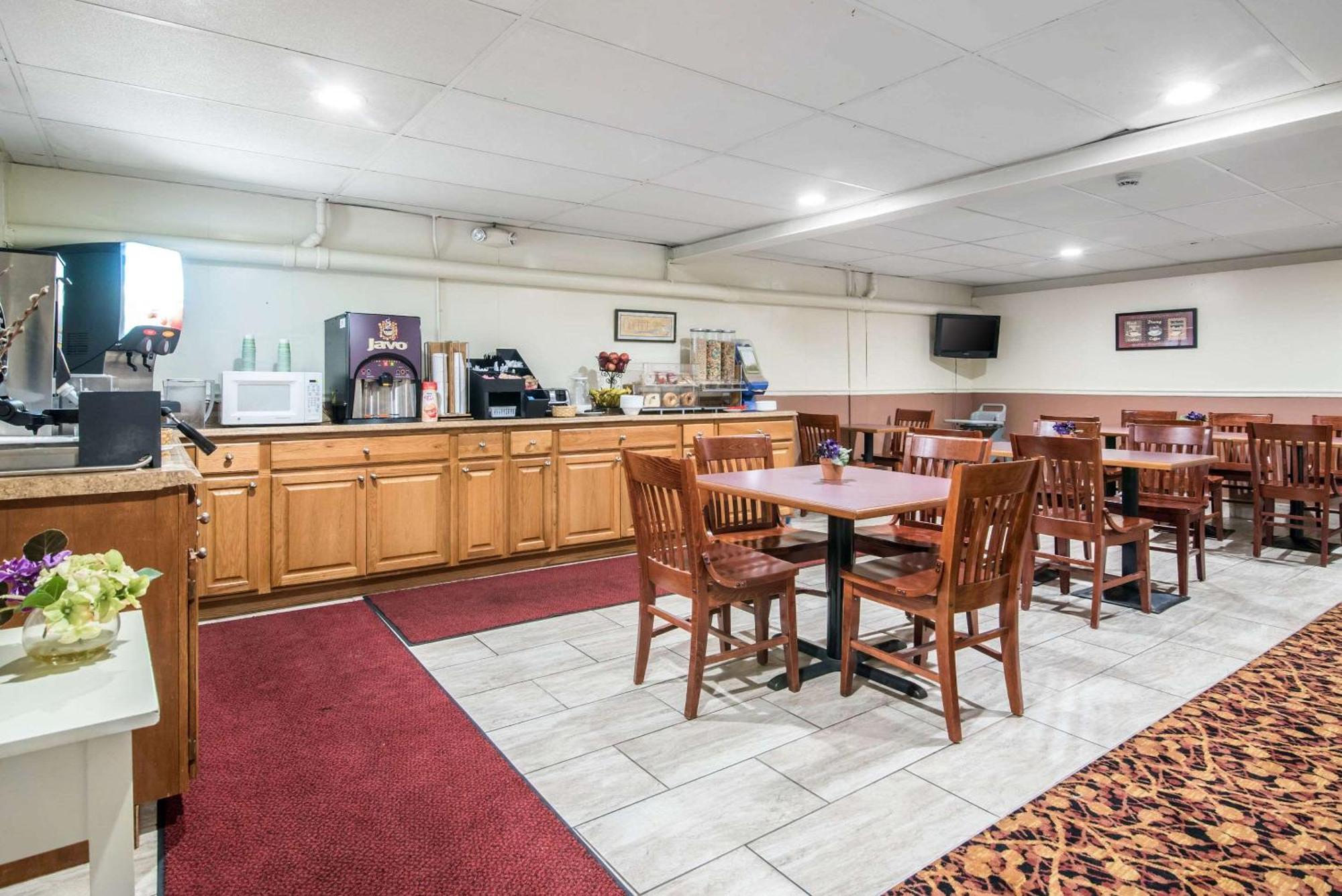 Econo Lodge Inn&Suites Tilton Esterno foto
