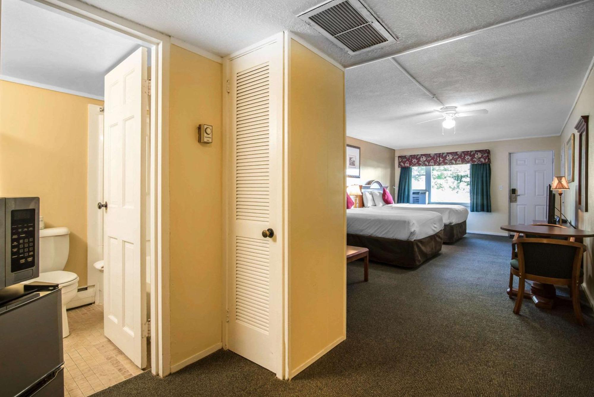 Econo Lodge Inn&Suites Tilton Esterno foto