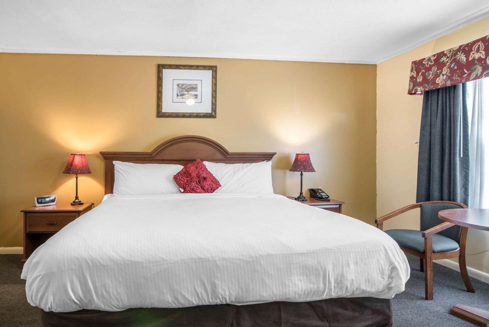 Econo Lodge Inn&Suites Tilton Esterno foto