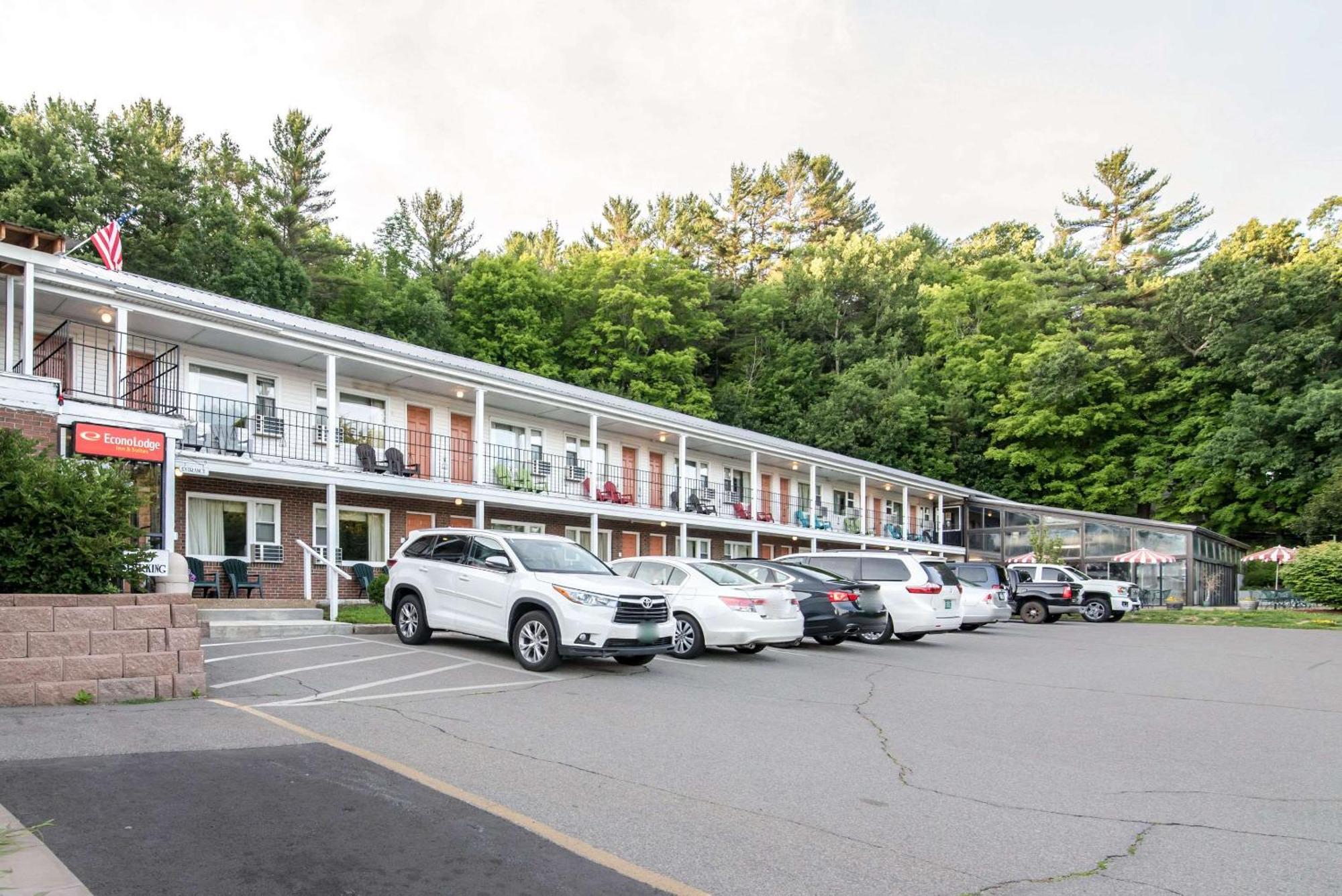 Econo Lodge Inn&Suites Tilton Esterno foto